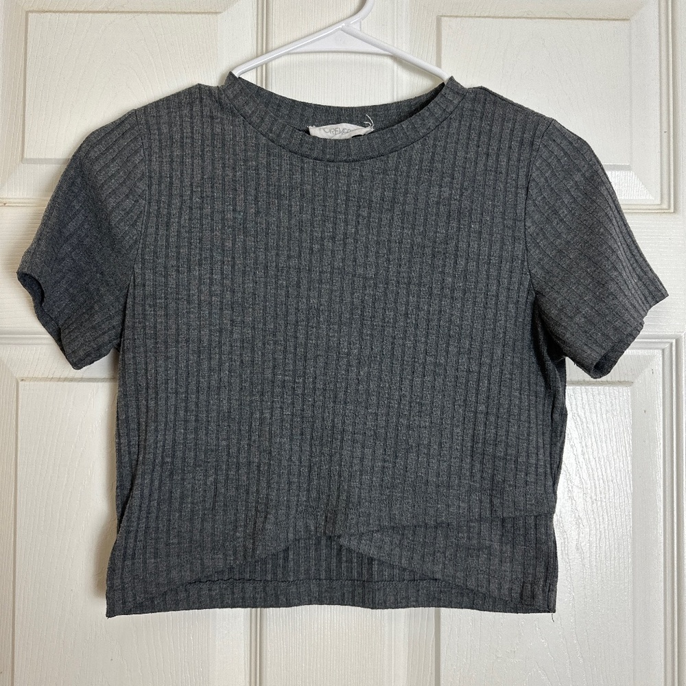 Forever 21 Gray Wrap Ribbed Short Sleeve Crop Top Women Size M
